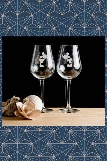 Set Of 2 Mickey Mouse Engraved Wine Glasses. Beautiful Etched Personalised With Any Name. Design Will Not Wear Off Like Vinyl.85