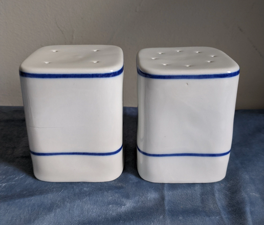 Vintage Mcm Salt & Pepper Shakers - Viana Do Castelo For William Sonoma Square Porcelain Made in Portugal Blue