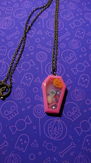 Cute Coffin - Pink | Resin Shaker Pendant