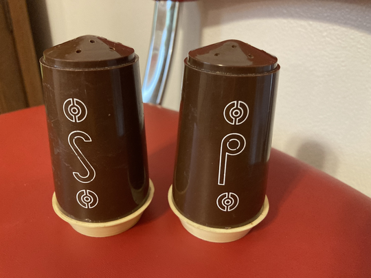 Vintage Brown Plastic Salt & Pepper Shaker Set, 70S Shakers, Vintage Set