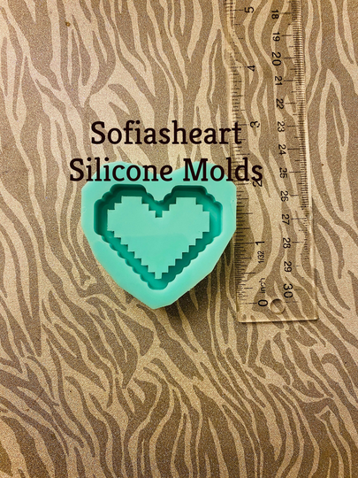 Pixel Heart Shaker Silicone Mold