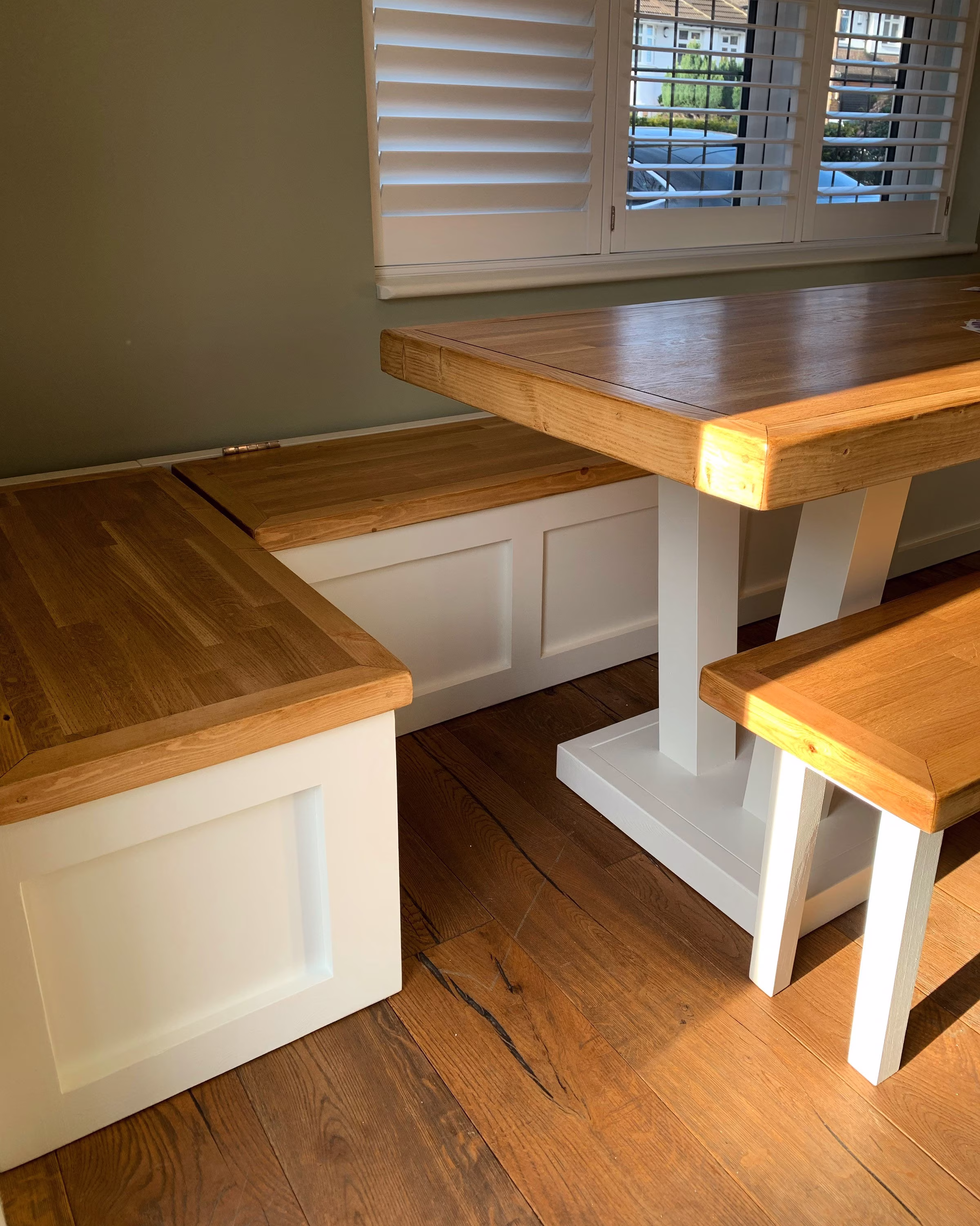 Banquette Modern Monks Bench Seating Farrow & Ball Double V Shaped Table