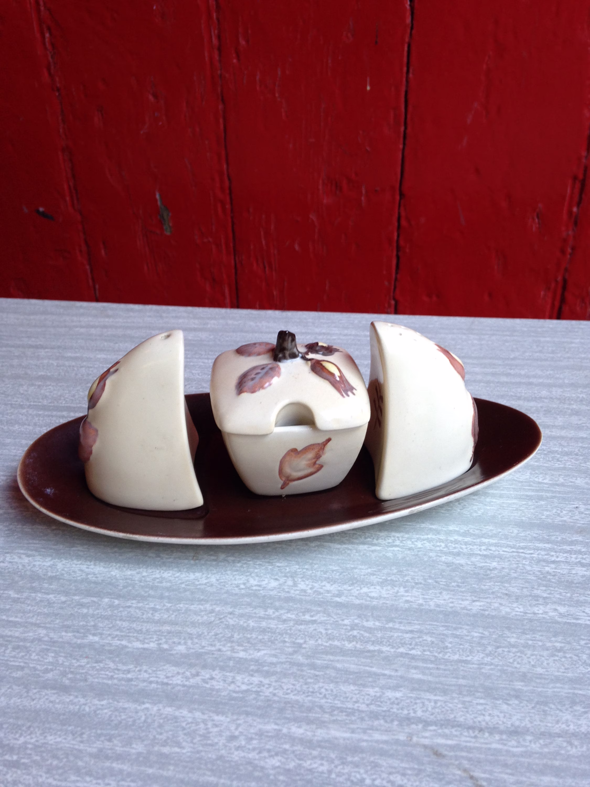 Vintage Hazelnut Cream & Brown 4 Piece Condiment Set Salt, Pepper & Mustard On A Saucer. Good Condition