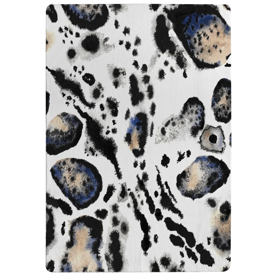 Peavy Leopard with Designer Shaggy White/Black Rug