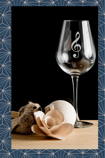 Treble Clef Music Note Engraved On Wine Glass. Beautiful Etched Personalised With Any Name. Design Won't Wear Off Like Vinyl.38