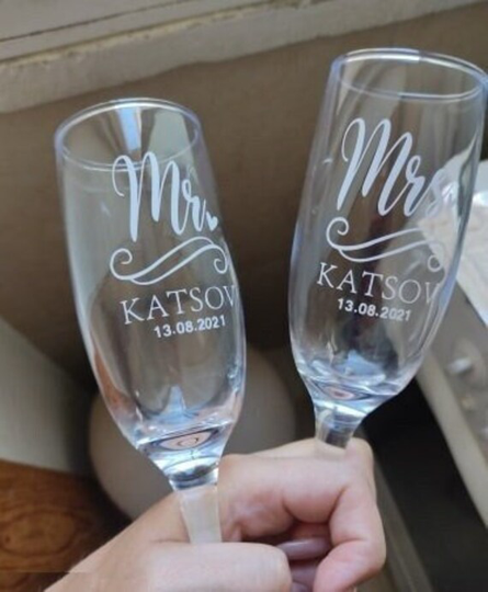 Sale Personalised Champagne Flutes, Mr & Mrs Bride & Groom Name Or Date Glasses/ Custom Flutes Gift, Set Of 2 Wedding Gift