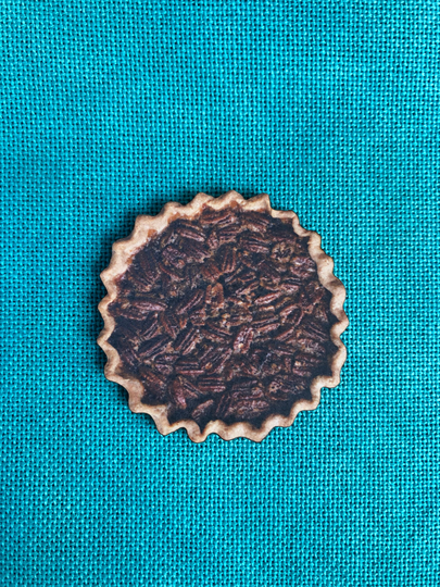 Pecan Pie Wooden Needle Minder