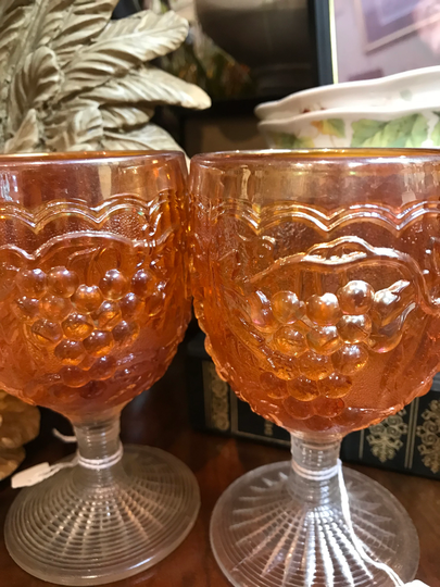 2 Vintage Carnival Glass Goblets/Wine Glasses. Excellent Condition
