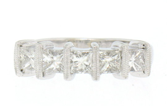 Estate 18K White Gold 1.25Ctw Large Princess Cut Diamond Bar Set Stackable Band Ring With Milgrain Work Beautiful & in Excellent Condition