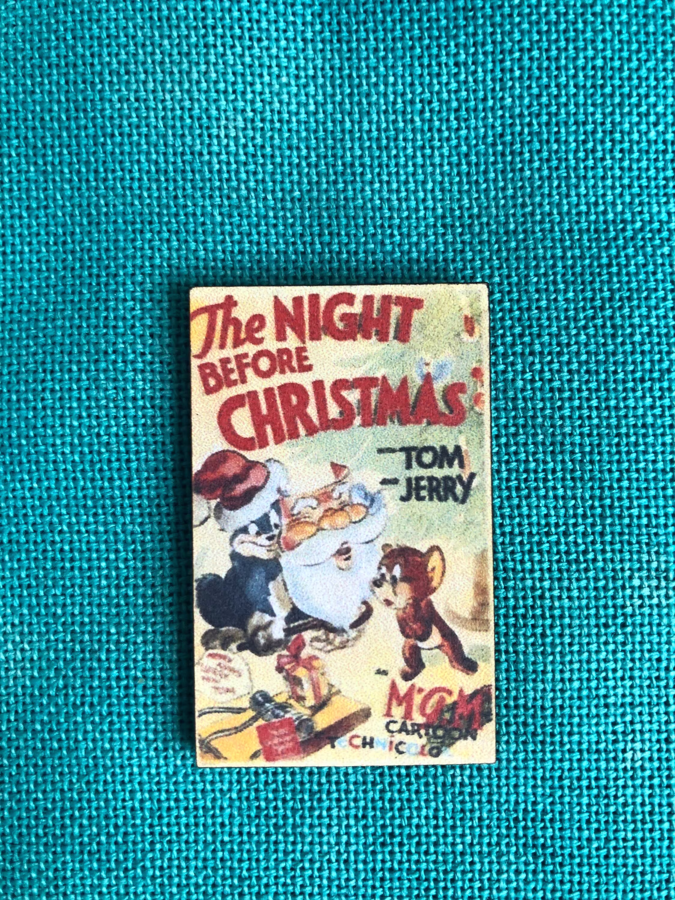 Cat & Mouse Christmas | Wooden Needle Minder Cover
