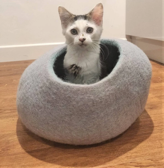 Thick Soft Cat Den, Cave, House, Bed Cosy Felt - 43cm Felted New Zealand Lambs Sheep Wool. Grey&blue Azo-Free Dyes