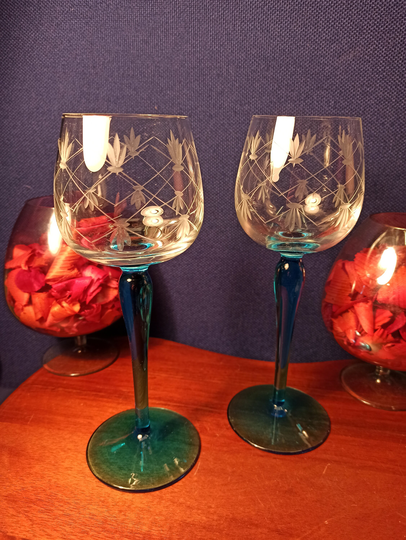 Pair Of Long Stem Cocktail Glasses. Blue Stem. Etched Leaf Design. Very Good Condition