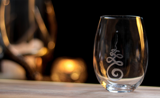 Unalome Stemless Etched Wine Glass
