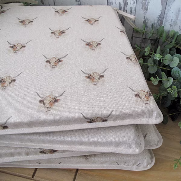 Set Of 4, 6 Or 8 Small Cows Reversible Tapered Seat Pads, Chair Multi Coloured Tapered Kitchen Chair Pad, Bistro, Bar, Patio Seat Pad