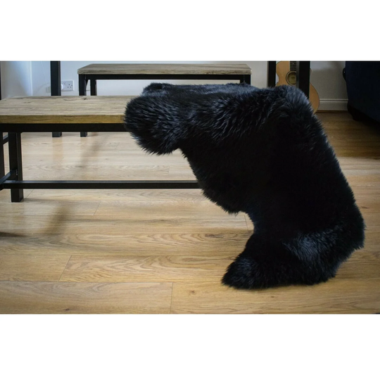 McMillan Sheepskin Black Rug
