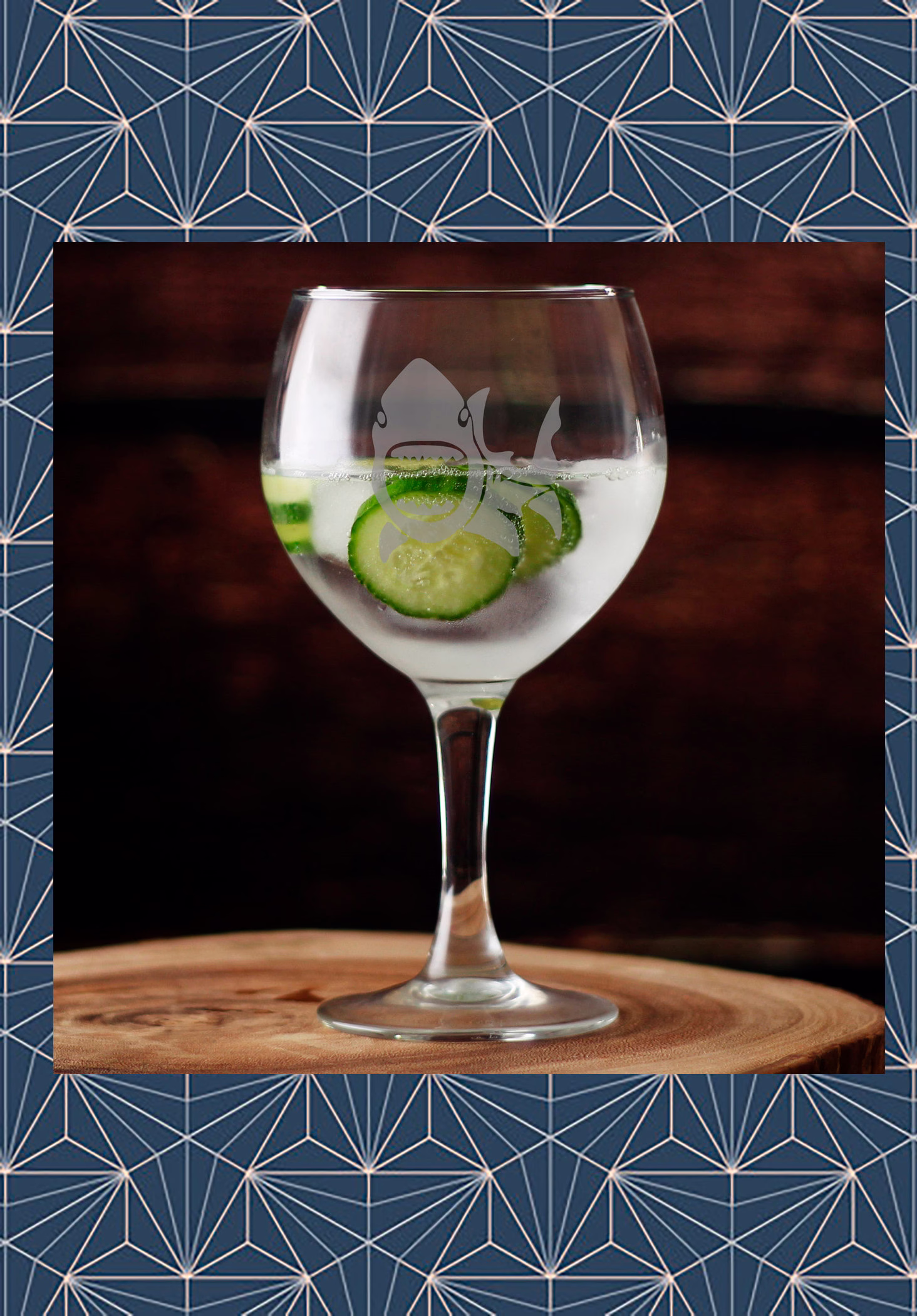 Great White Shark Engraved Balloon Gin Glass. Beautiful Etched Personalised With Name. Design Won't Wear Off Like Vinyl.166