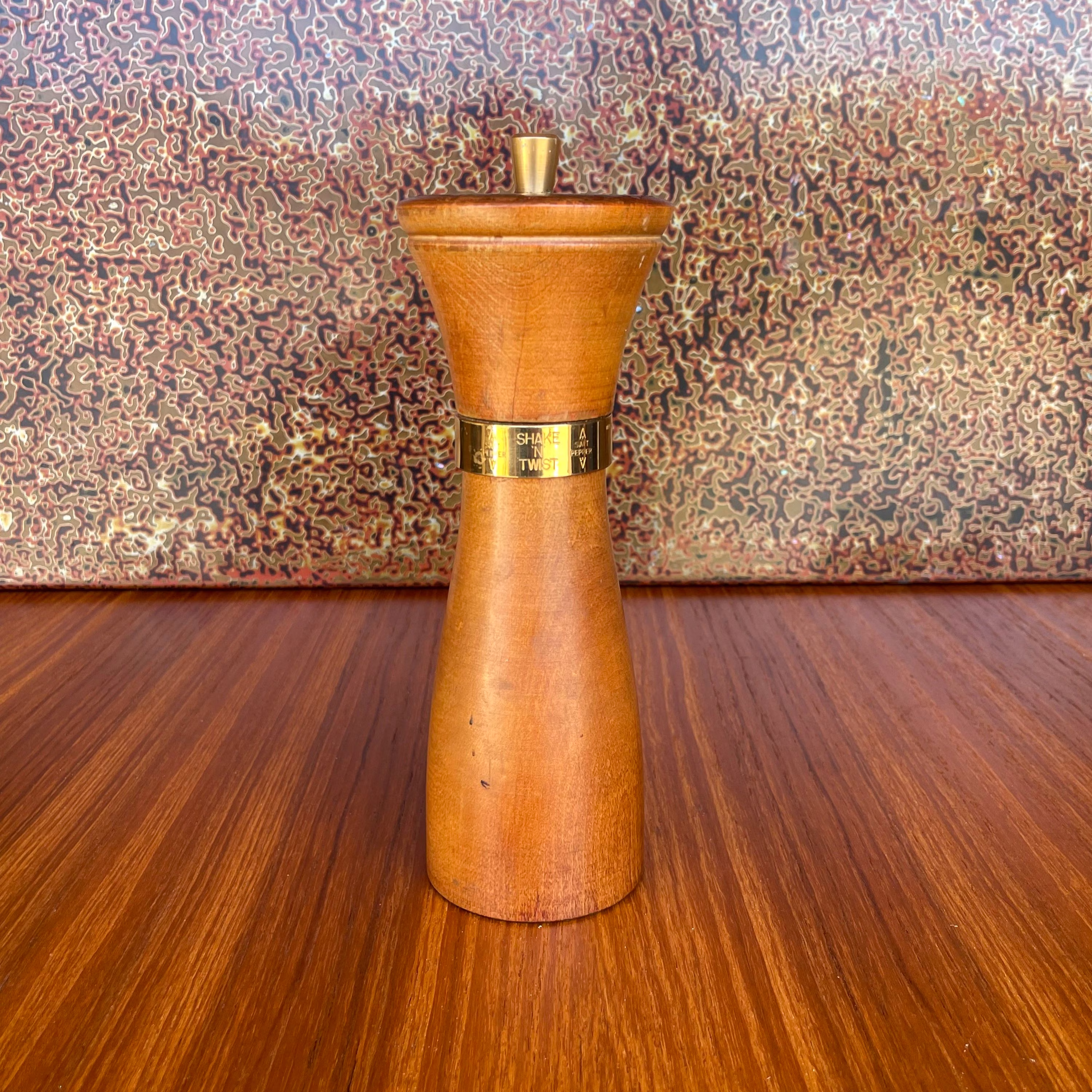 1960's W.e.bounds Associates Shake N Twist Peppermill Salt Shaker Combo - Gold Plated Collar. Dansk, Digsmed, Vintage Mid Century