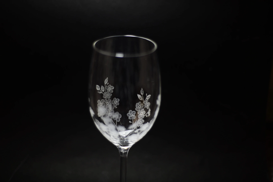 Custom Forget Me Not Wine Glasses - Dartington Crystal Wedding Flowers Floral Glass Hand Engraved Gifts