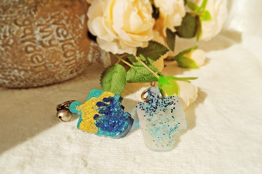 Resin Shaker Charm Keychain Unique Special Handmade Chain Bag & Purse Accessories Decoration