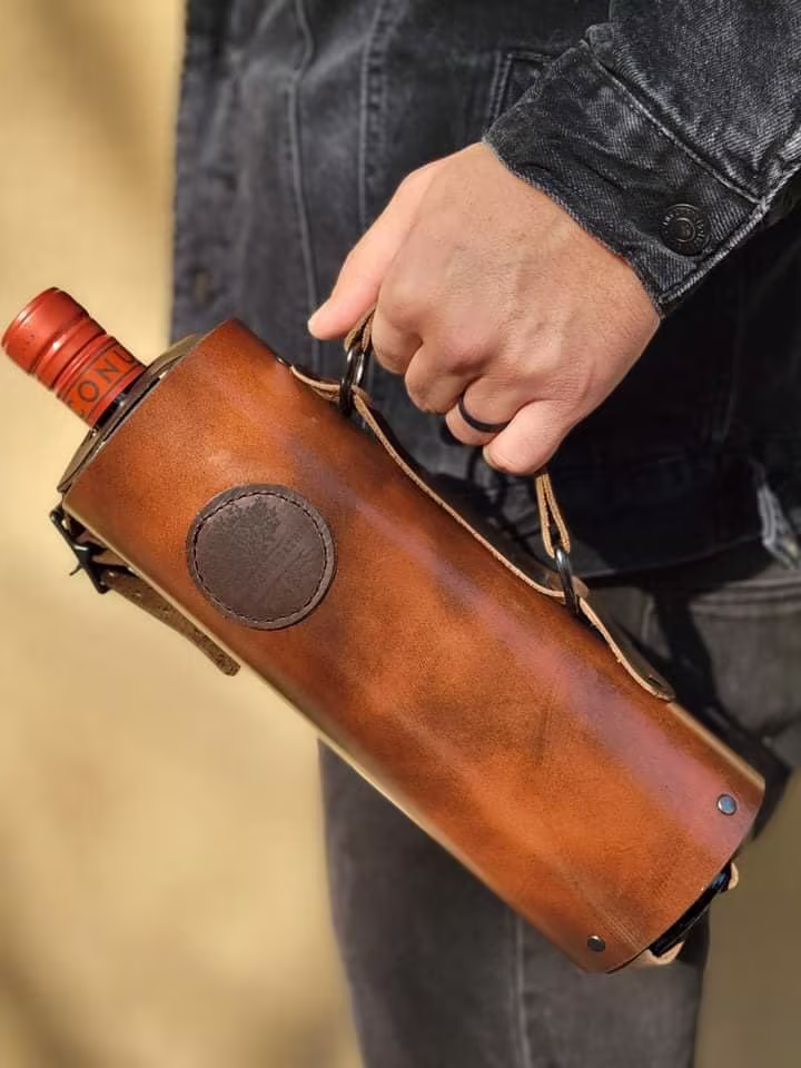 Leather Wine Carrier, Bag, Bottle Case, Personalized Gift, Monogram Tote