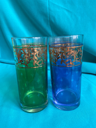 Set Of 5 Large Glasses With Grape Engraver & Blue Stand