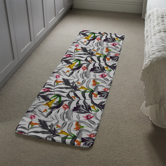 Lineberry Monochrome Leaves Designer Shaggy White/Black Rug