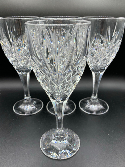 Super Fine Cut Crystal Wine Glasses - Set Of 4 So Beautiful Large Size & Great Sparkle