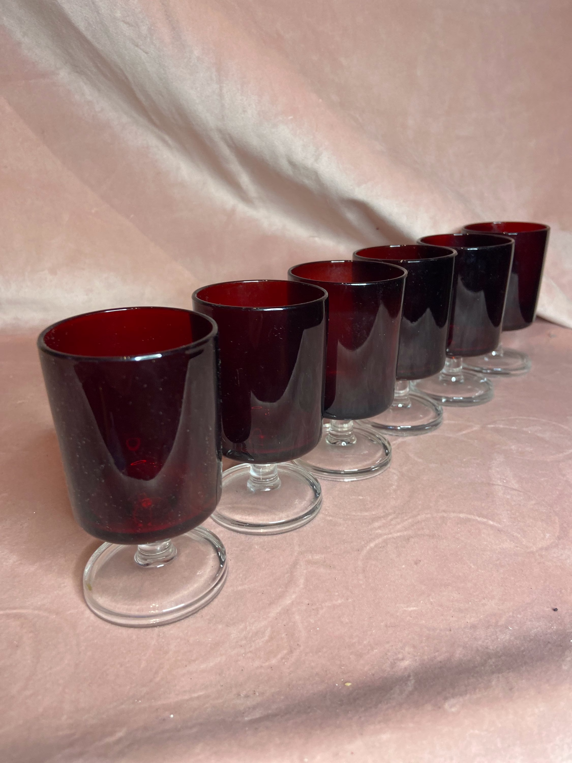 Set Of 4 Red French Vintage Glasses