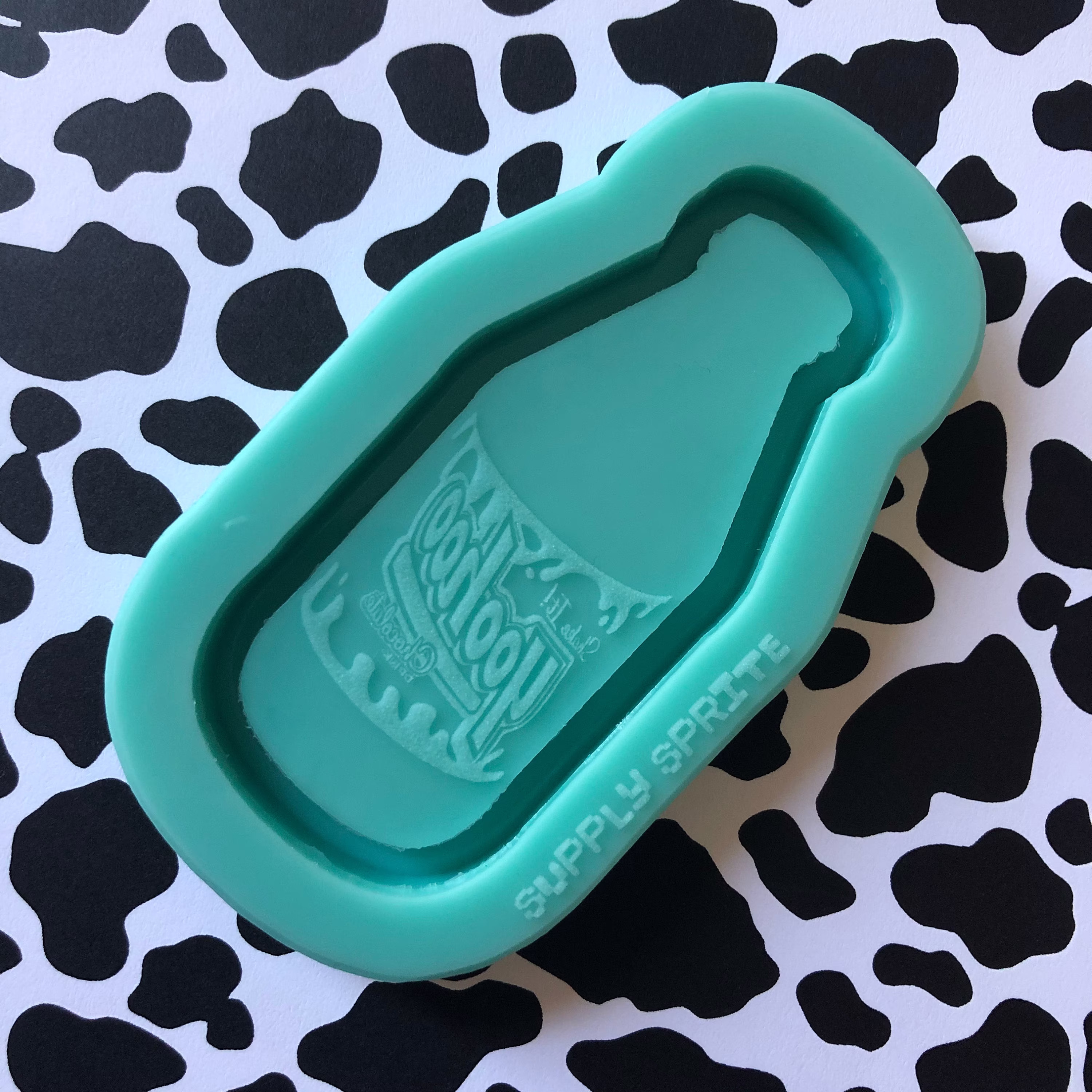 Yoohoo Shaker Mold
