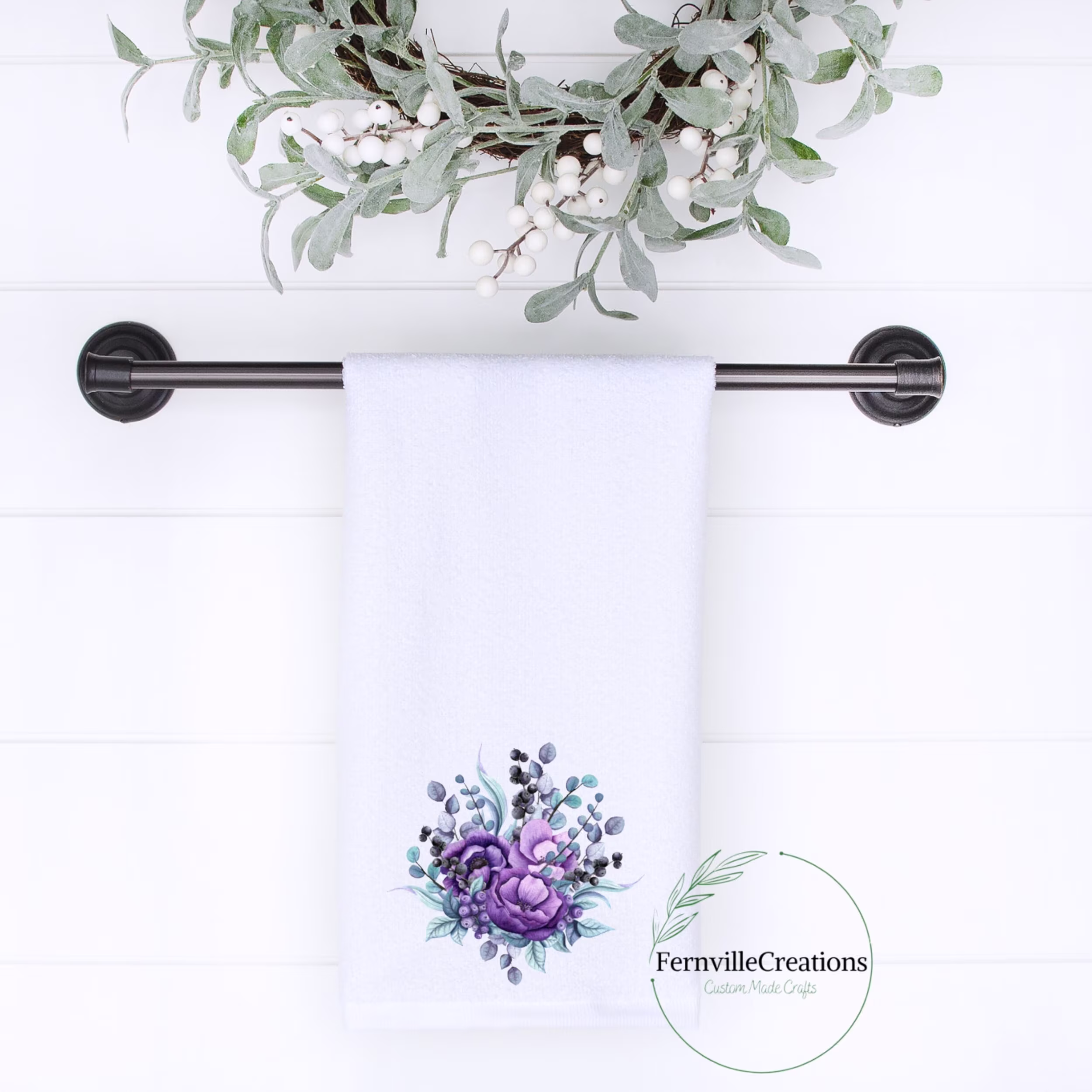 Lavender Hand Towel, Purple Flower Elegant Guest Floral Bath Decor, Luxury Spring Home Towel