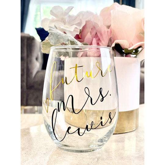 Future Mrs Wine Glass, Engagement Bridal Gift, Personalized Future Mrs, Gift For Bride, Mrs Idea, Shower Bride Mug
