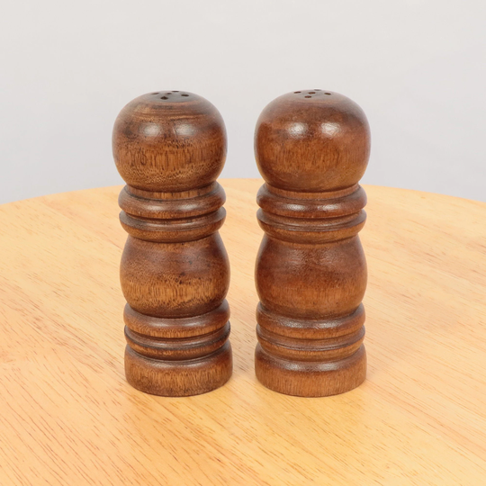 Wood Salt & Pepper Shakers || Vintage Item