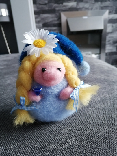 Needle Felted Female Gonk, Gnome, Tomte "Daisy