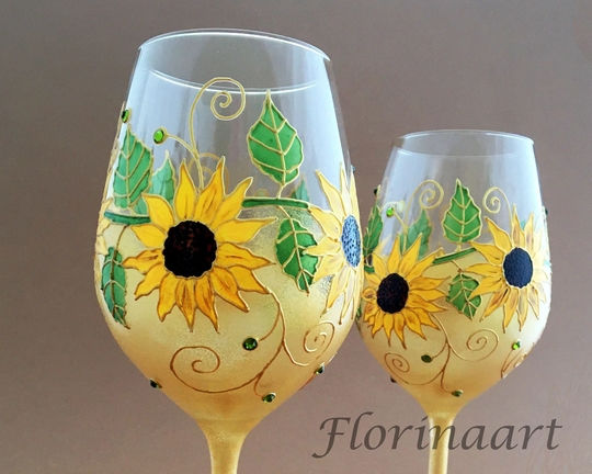 Sunflower Wine Glasses, Gift , Gift For Couple, Hand Painted Sunflower. Themed Wedding, Set Of 2 Glasses