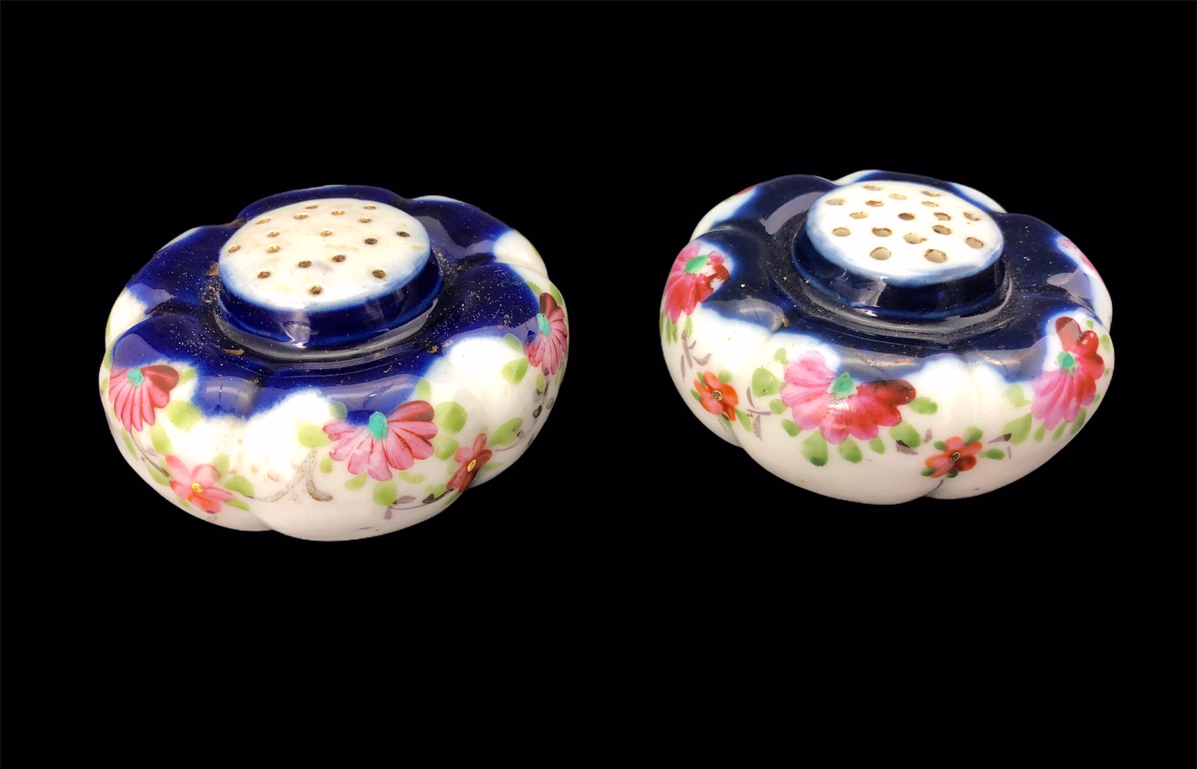 Japanese Antique Handpainted China Salt & Pepper Shakers. Floral Pattern With Gold Abs Cobalt Blue. Rare Pumpkin Shape. Flowers, White, Pink