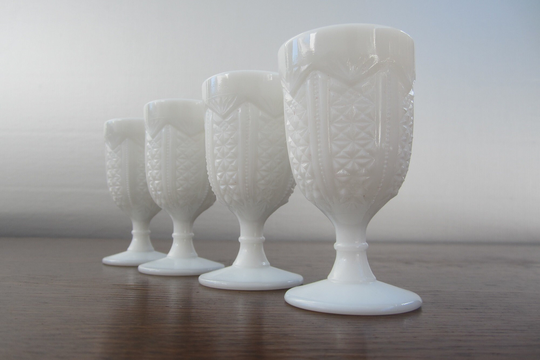 4-Pc Milk Glass Wine Goblet Set, Small 2-Oz Vintage Eapg Zz Unidentified Pattern No. 366 Fine Cut Zippers Diamonds Fans 3 7/8