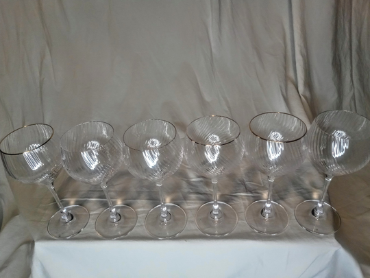 Vintage Crystal Swirly Wine Balloon Goblets Dainty Fine Gold Rim Thin Stem