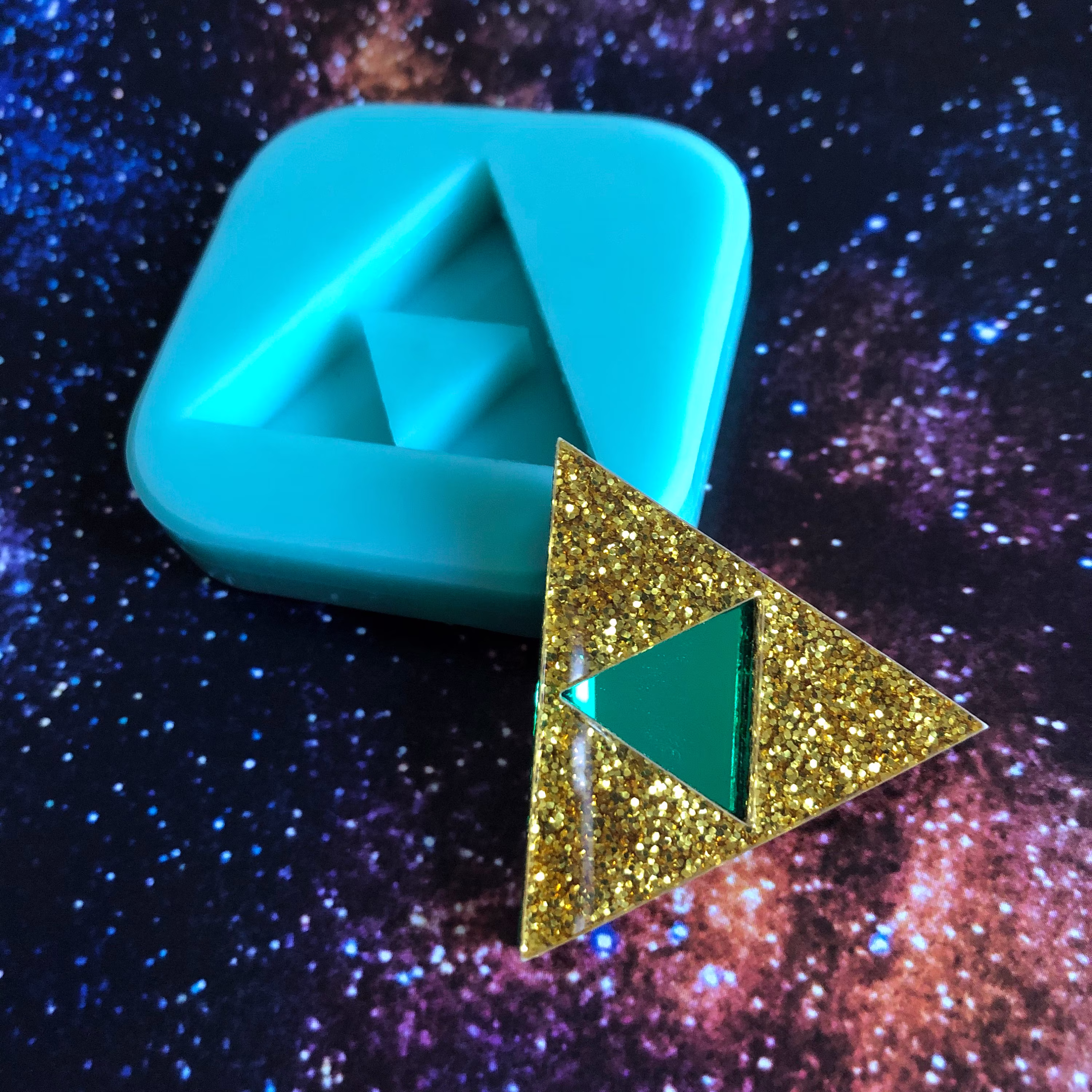 Video Game Symbol Shaker Mold