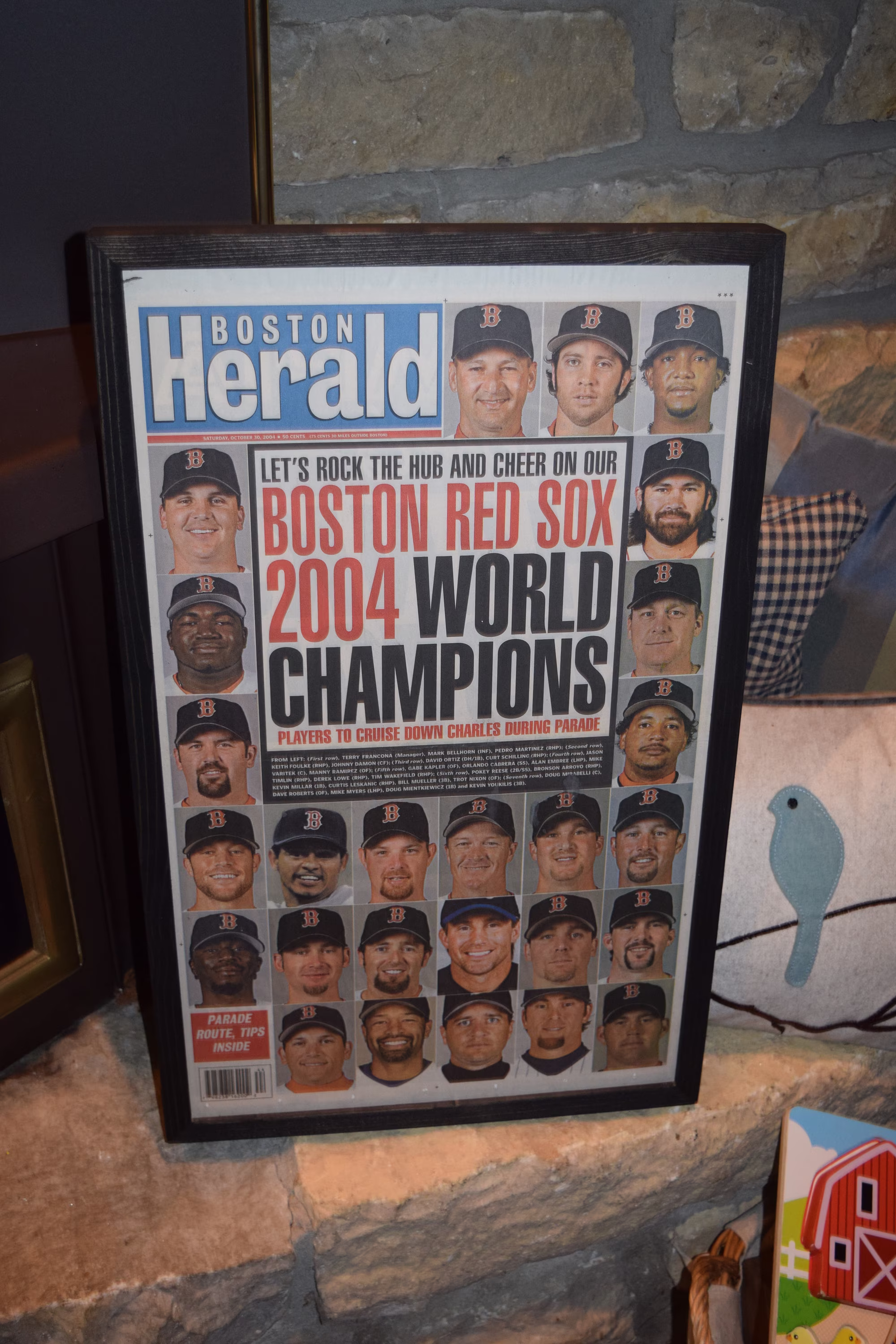 Free Shipping Rare 2004 Boston Red Sox Original Complete Framed Newspaper World Series Champions Team Cover