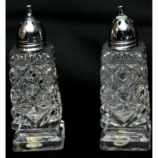 Vtg Pair Crystal Cut Glass Pepper Shakers Clear Silver Tops Raised Design Small