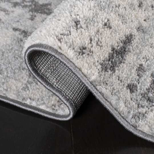Suzann Looped/Hooked Ivory Rug