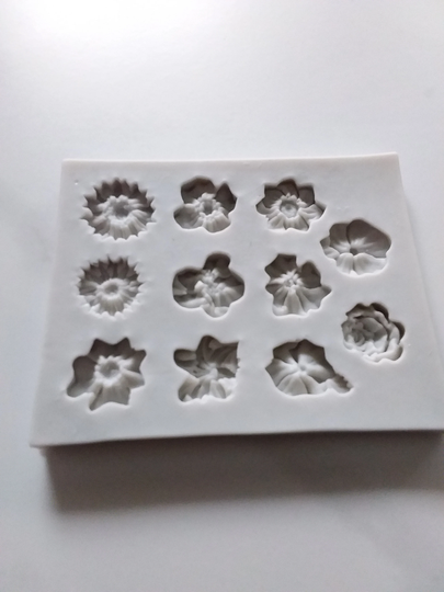 11 Cavity 3D Flower Silicone Mold Tray For Polymer Clay , Resin, Diy Jewelry Making, Fondant Icing, Cake Decorating, Chocolate Making