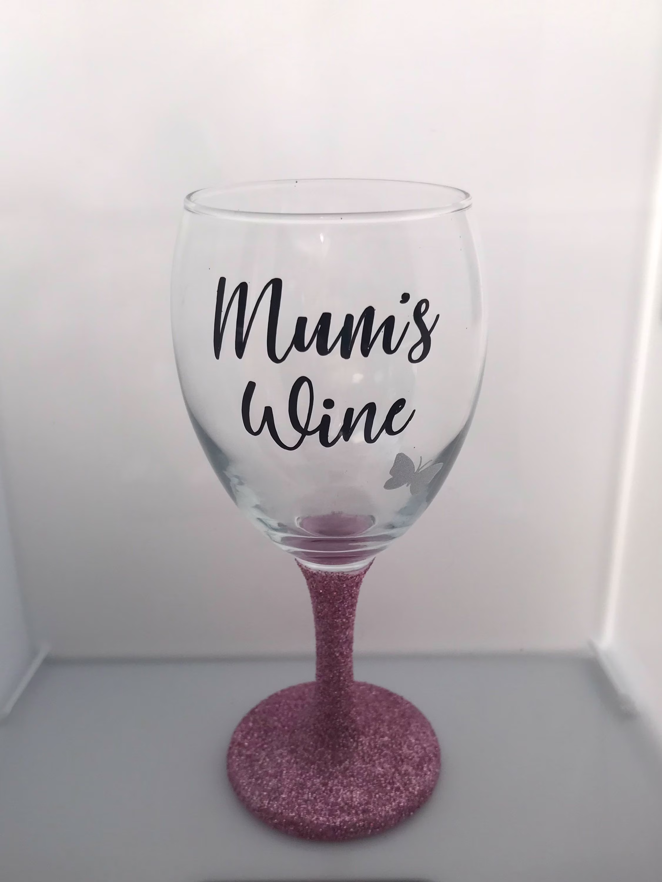 Mum's Wine Glass Pink Sarkly Glitter Personalised Any Name Grandma Nanna Christmas Present Gift Butterfly Mothers Day