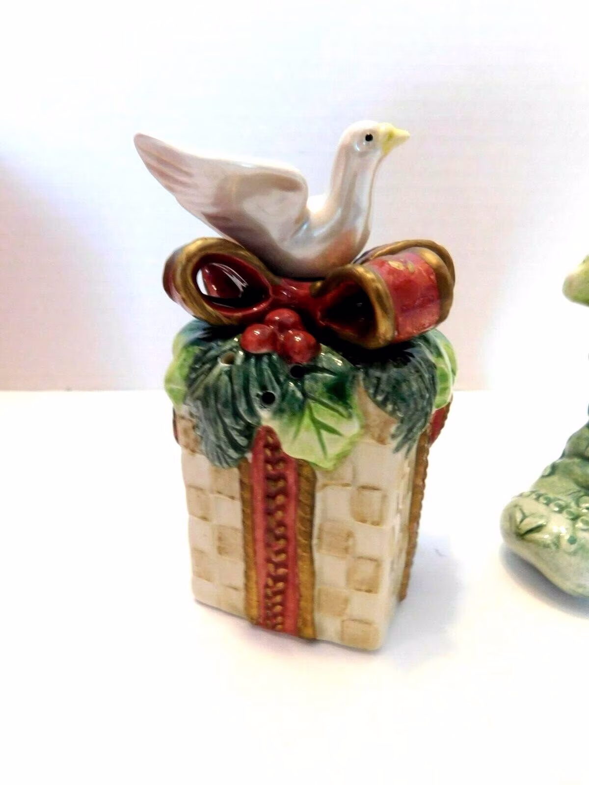 Vintage Fitz & Floyd, "Christmas Dove On Present" Shaker, Very Good Condition, 4" T X 2 1/2