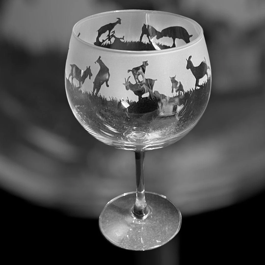 70Cl Glass Gin Balloon With Goat Frieze Design