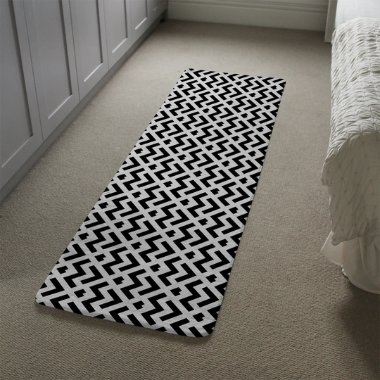 Lawhorn Designer Shaggy White/Black Rug