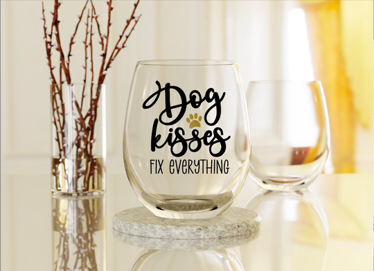 Dog Mom Wine Glass, Gift For Mom, Birthday Gift, Mothers Day, New Kiss, Personalized