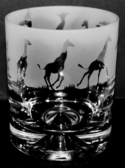 30Cl Glass Whisky Tumbler With Giraffe Frieze Design
