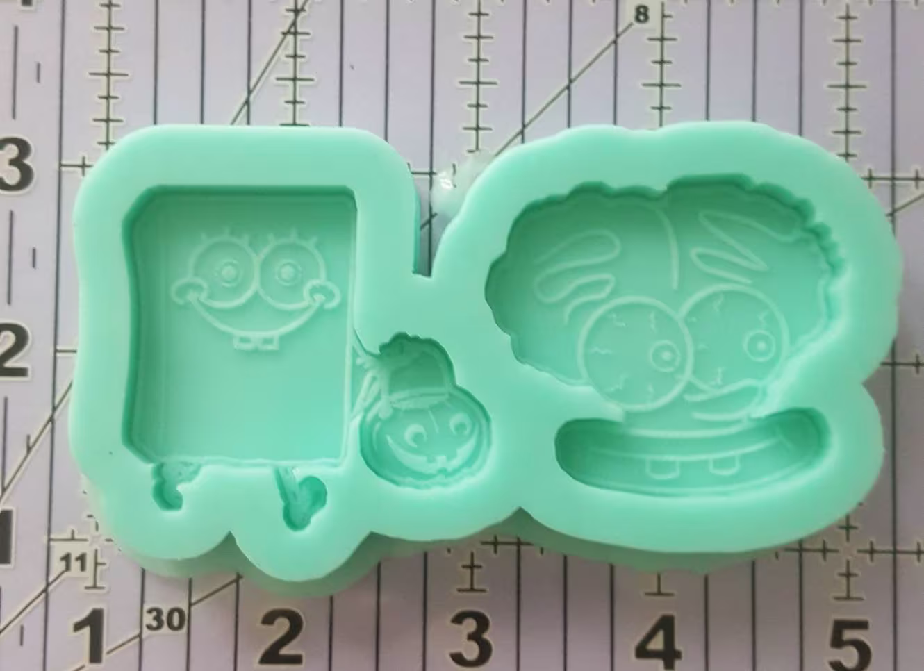 Grippy Nonshaker Halloween Mold