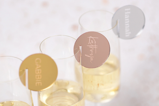 Acrylic Wedding Name Place Cards Ideas, Circle Names Favours, Disc Tags For Glass Setting Holder Drink Charm